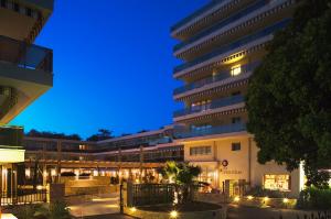 Les_Strelitzias_hotel_near_Cannes