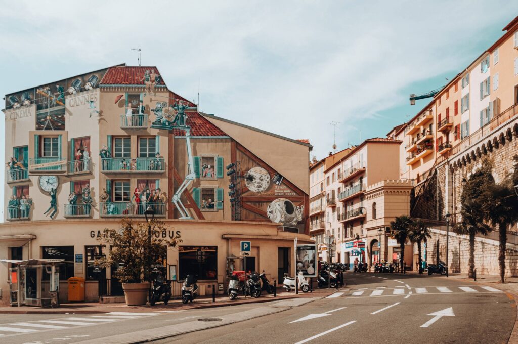 The mural of the Gare Rouitère in Cannes is one of many free attractions.